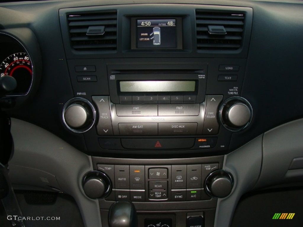 2010 Highlander SE 4WD - Black / Ash photo #24