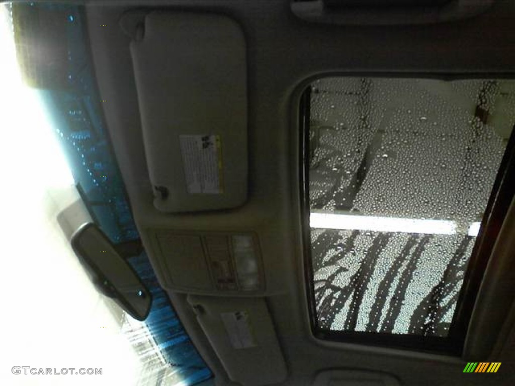 2010 Camry SE V6 - Super White / Ash Gray photo #14