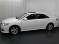 2010 Super White Toyota Camry SE V6  photo #18
