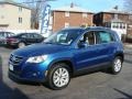 Sapphire Blue Metallic - Tiguan SE Photo No. 3