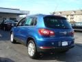 Sapphire Blue Metallic - Tiguan SE Photo No. 4