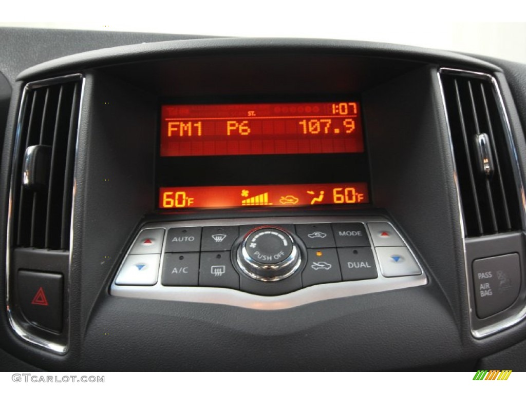 2009 Nissan Maxima 3.5 SV Sport Controls Photo #60063943