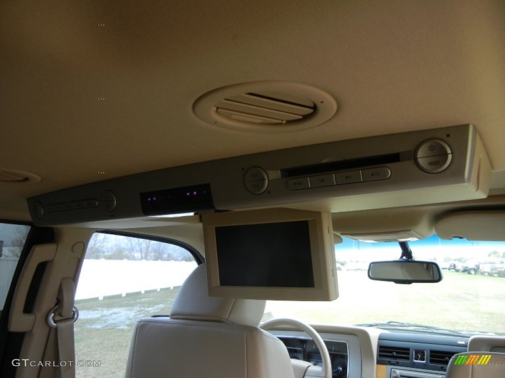 2008 Lincoln Navigator L Elite Controls Photo #60064686