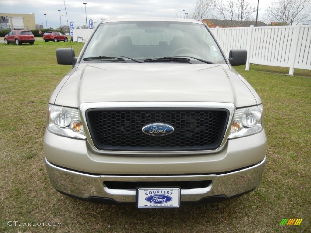 2008 F150 XLT SuperCrew - Pueblo Gold Metallic / Tan photo #2