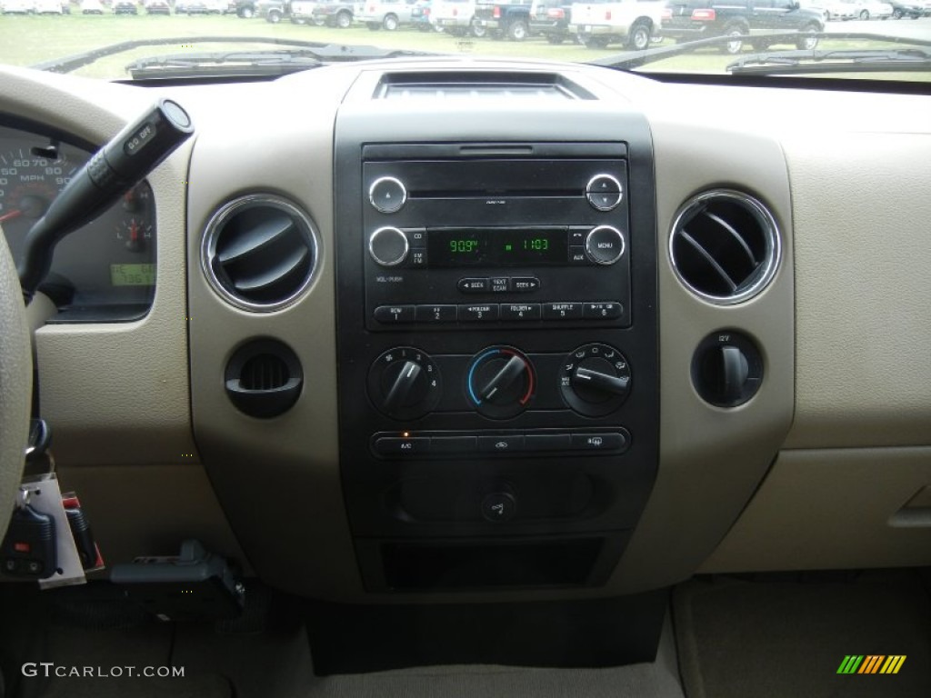 2008 F150 XLT SuperCrew - Pueblo Gold Metallic / Tan photo #17