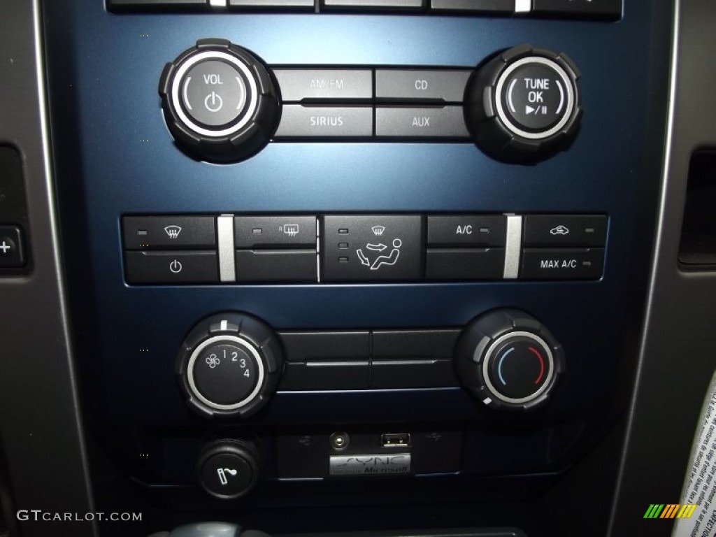 2012 Ford F150 SVT Raptor SuperCrew 4x4 Controls Photo #60065949