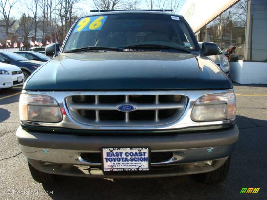 1996 Explorer XLT 4x4 - Deep Emerald Green Metallic / Beige photo #2