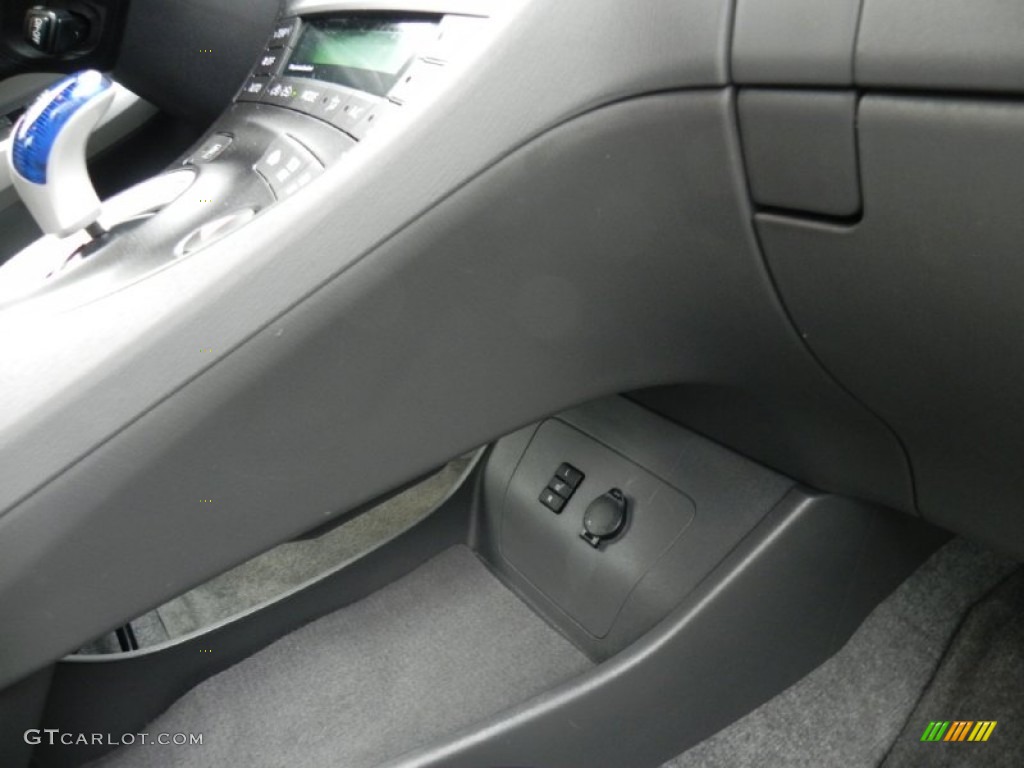 2010 Prius Hybrid IV - Winter Gray Metallic / Dark Gray photo #16