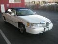 2001 Vibrant White Lincoln Town Car Signature  photo #7