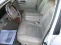 2001 Vibrant White Lincoln Town Car Signature  photo #12