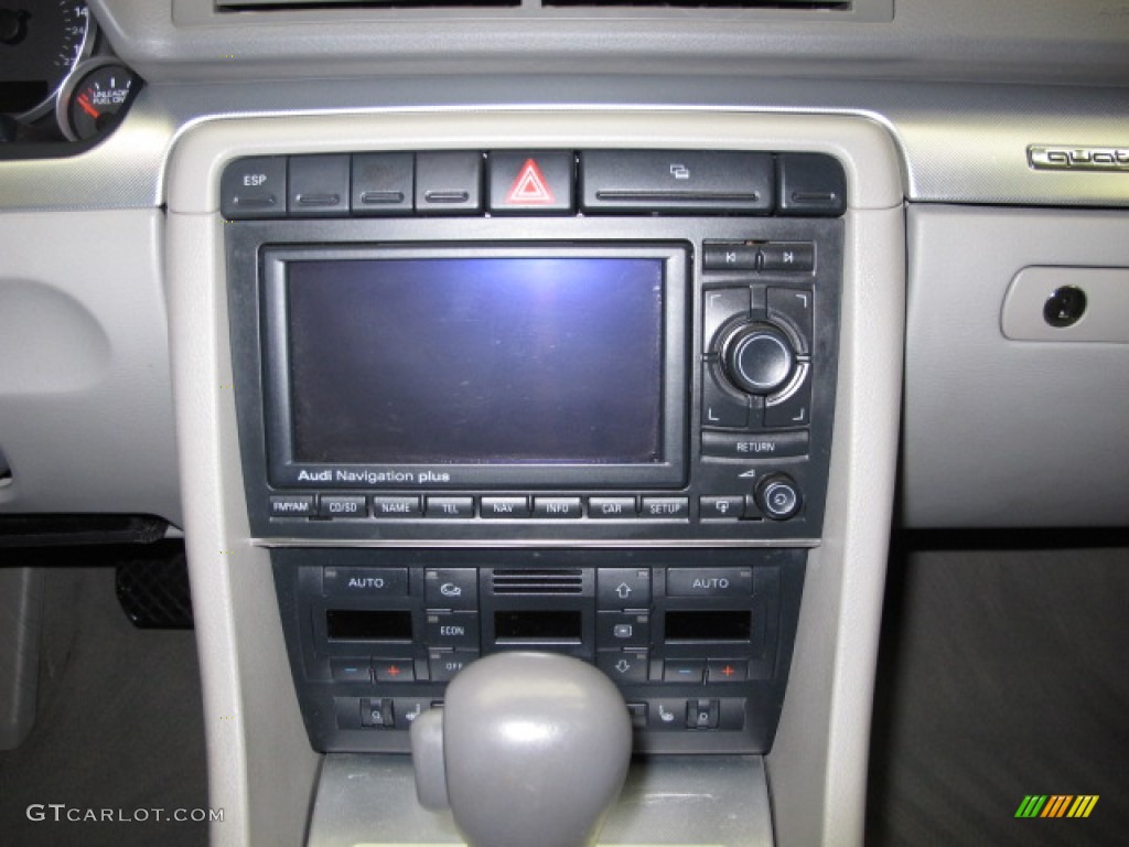 2005 A4 3.2 quattro Sedan - Light Silver Metallic / Platinum photo #26