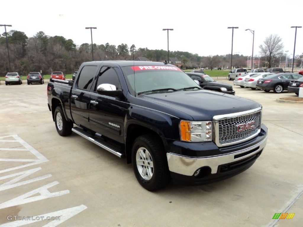 2010 Sierra 1500 SLE Crew Cab 4x4 - Midnight Blue Metallic / Dark Titanium/Light Titanium photo #2