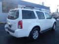Avalanche White - Pathfinder SE 4x4 Photo No. 6