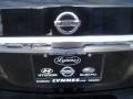 Super Black - Versa 1.8 S Sedan Photo No. 20