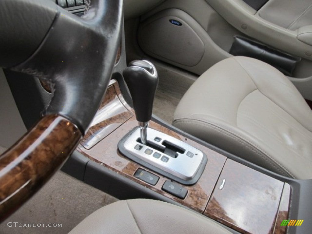 2004 XG350 L Sedan - Celadon Green Metallic / Beige photo #16
