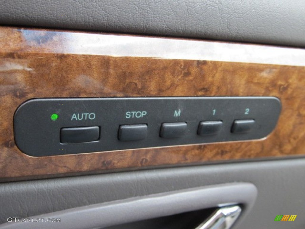 2004 XG350 L Sedan - Celadon Green Metallic / Beige photo #21