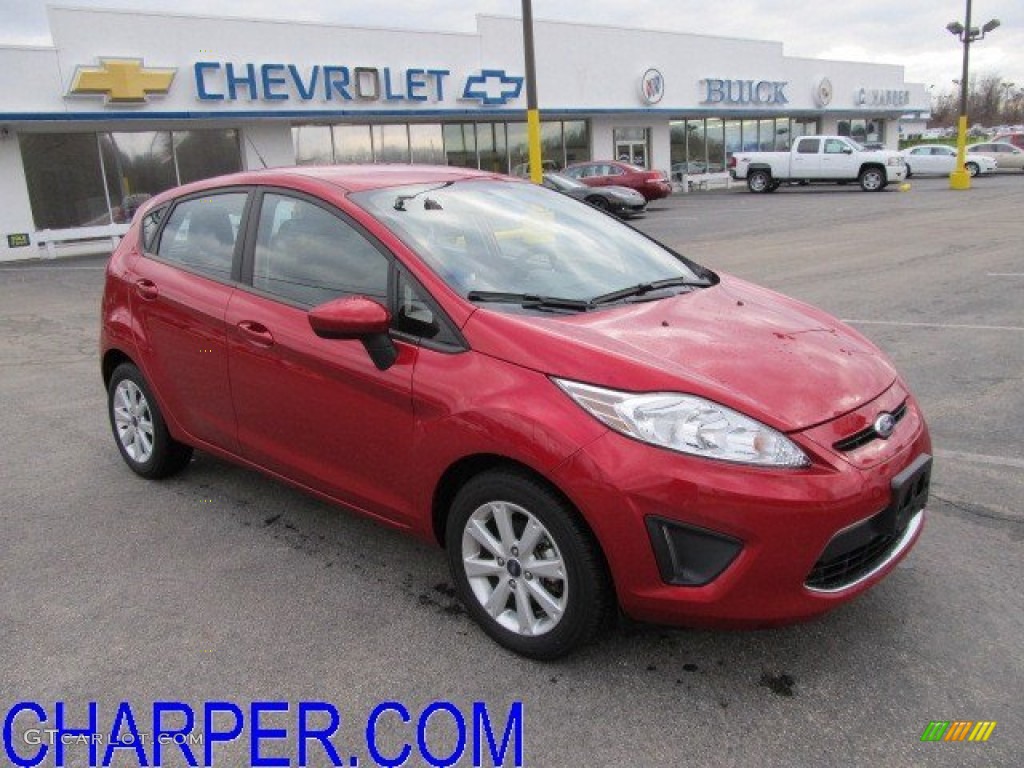 2011 Fiesta SE Hatchback - Red Candy Metallic / Charcoal Black/Blue Cloth photo #1