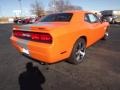 Header Orange - Challenger SRT8 392 Photo No. 5