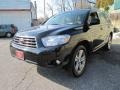 Black - Highlander Sport 4WD Photo No. 4