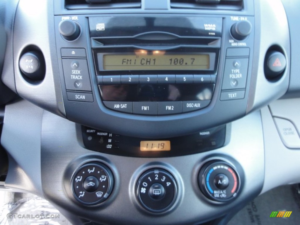 2009 Toyota RAV4 V6 4WD Controls Photo #60080847