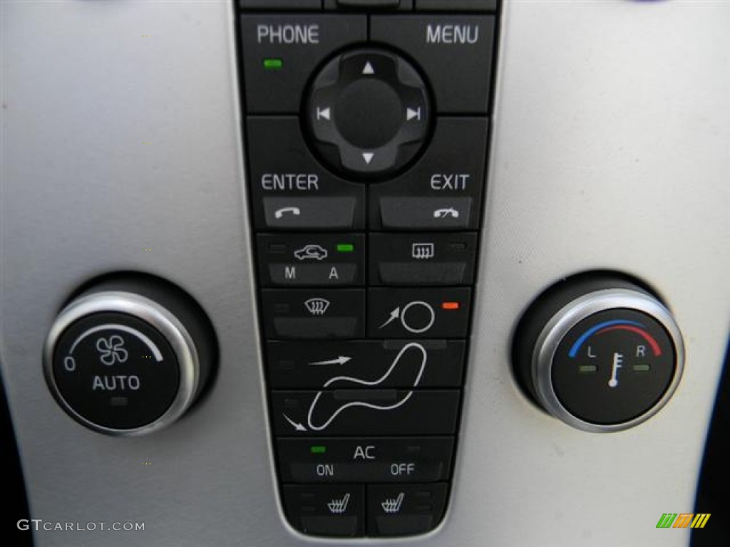 2011 Volvo C70 T5 Controls Photo #60084408