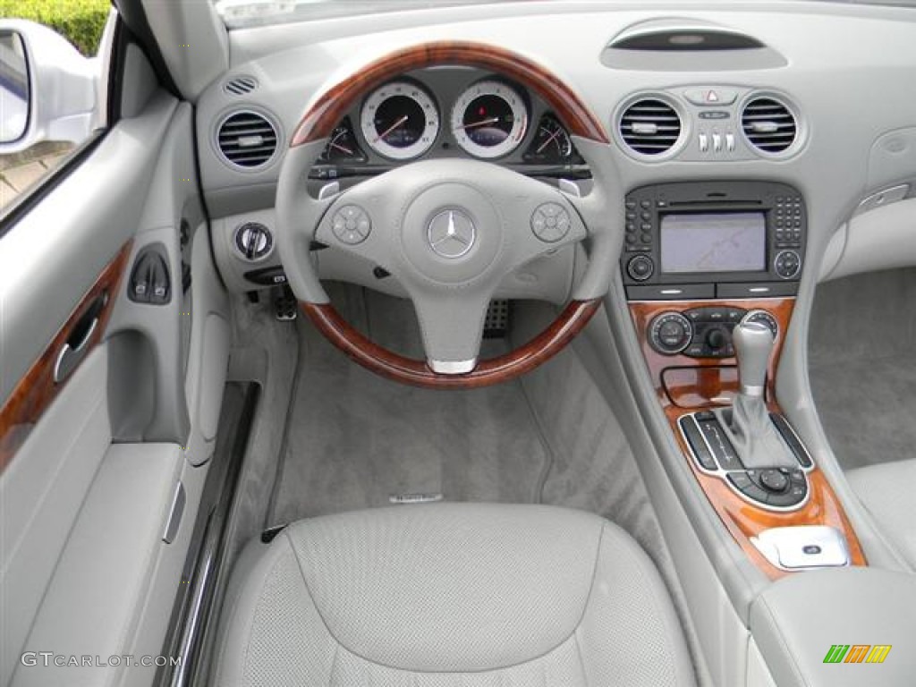 Stone Interior 2009 Mercedes-Benz SL 550 Roadster Photo #60085404