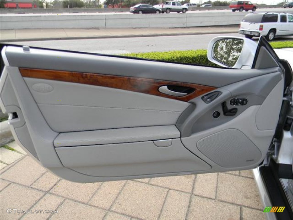 2009 Mercedes-Benz SL 550 Roadster Stone Door Panel Photo #60085413