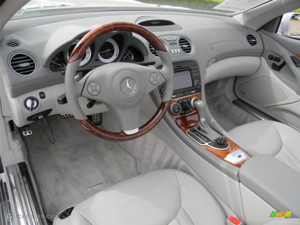 Stone Interior 2009 Mercedes-Benz SL 550 Roadster Photo #60085431