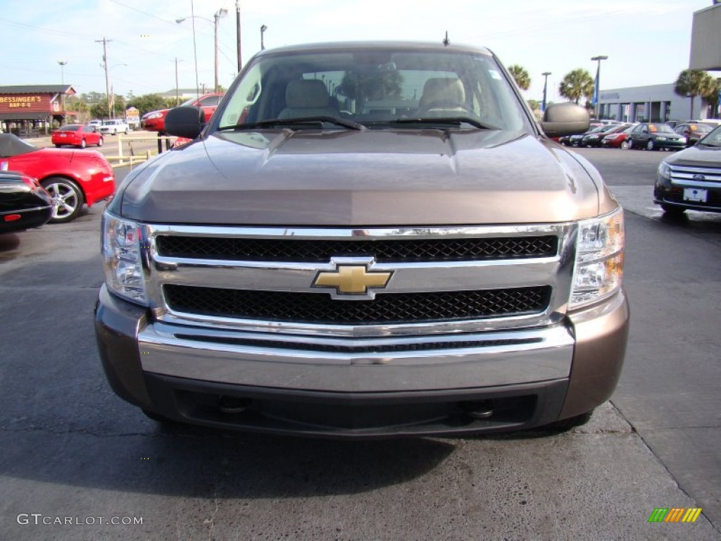 2008 Silverado 1500 LT Extended Cab 4x4 - Desert Brown Metallic / Light Cashmere/Ebony Accents photo #3