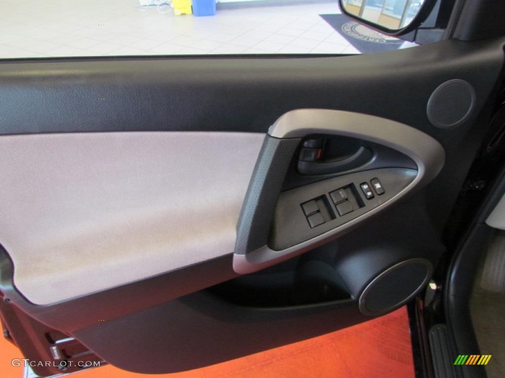 2008 RAV4 4WD - Black / Ash photo #13