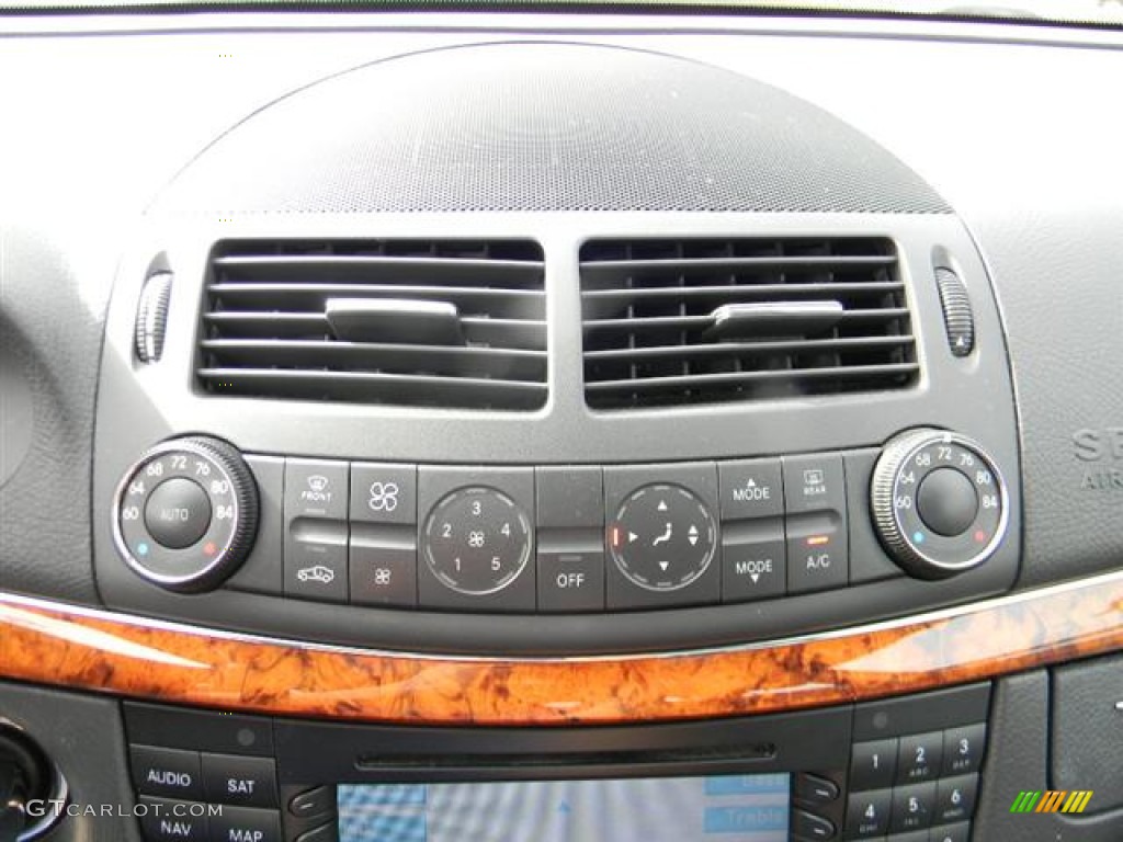 2006 Mercedes-Benz E 350 Sedan Controls Photo #60086853