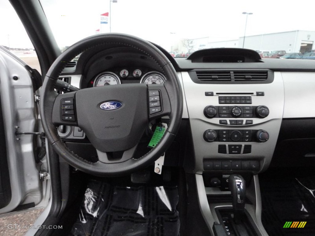 2011 Ford Focus SES Sedan Charcoal Black Dashboard Photo #60086970