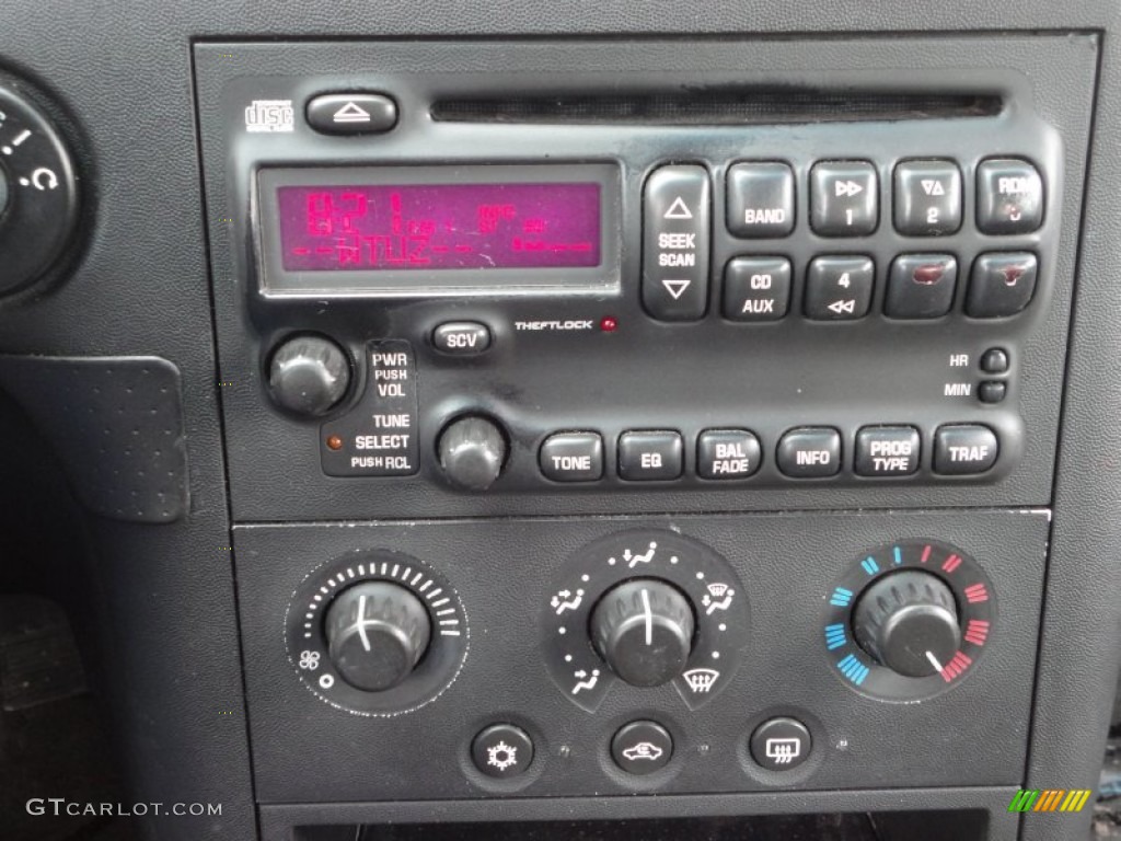 2004 Pontiac Grand Prix GT Sedan Controls Photo #60089262