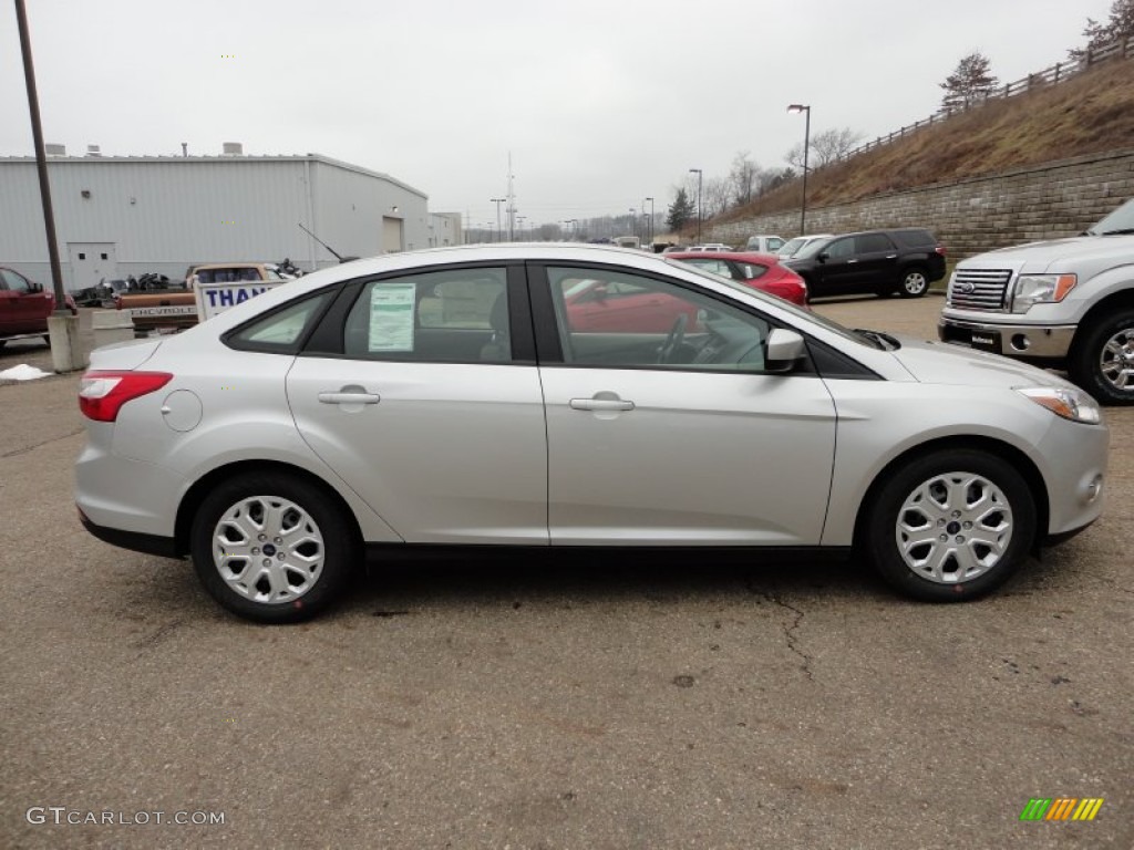 2012 Focus SE Sedan - Ingot Silver Metallic / Stone photo #6