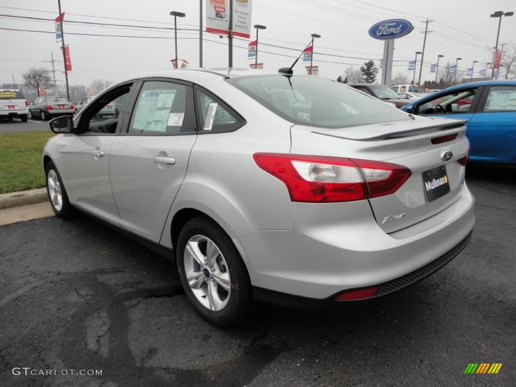 2012 Focus SE Sport Sedan - Ingot Silver Metallic / Charcoal Black photo #3