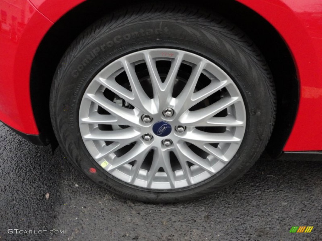 2012 Focus SEL 5-Door - Race Red / Charcoal Black photo #9