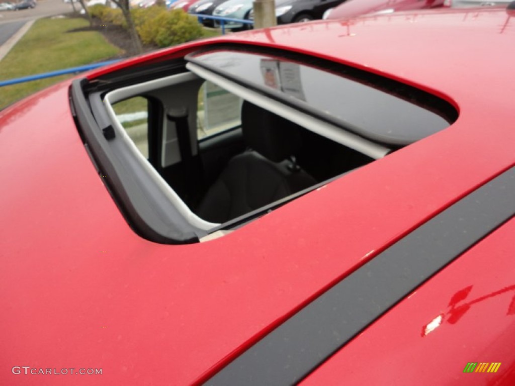 2012 Focus SEL 5-Door - Race Red / Charcoal Black photo #10