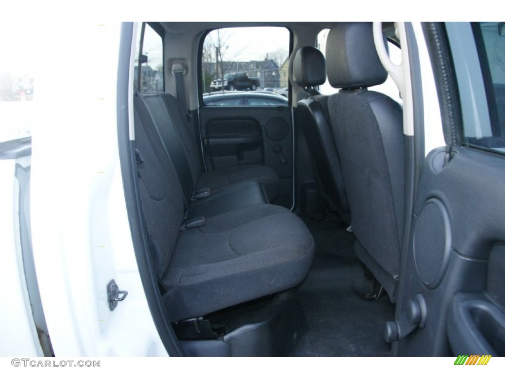 2002 Ram 1500 SLT Quad Cab 4x4 - Bright White / Dark Slate Gray photo #17