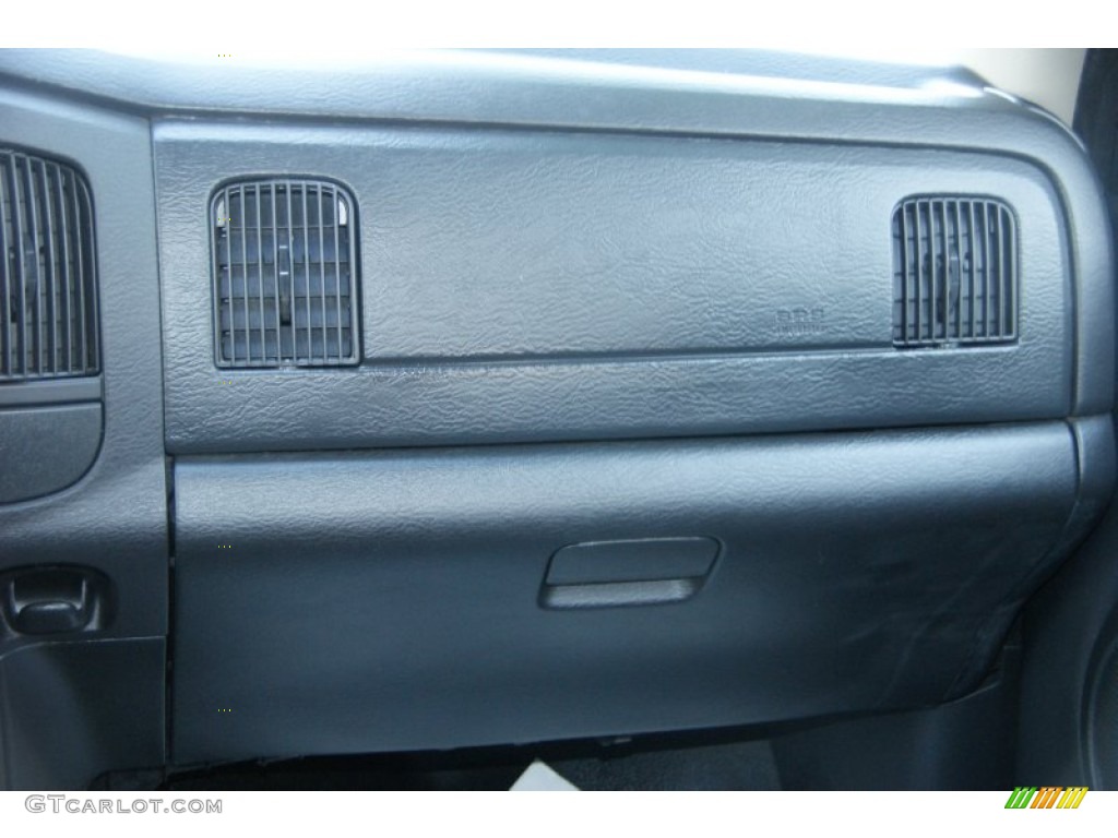 2002 Ram 1500 SLT Quad Cab 4x4 - Bright White / Dark Slate Gray photo #21