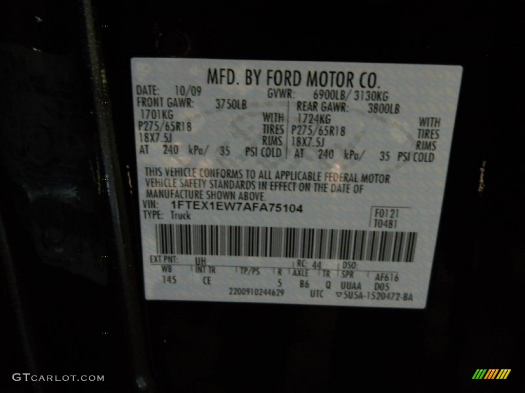 2010 F150 STX SuperCab 4x4 - Tuxedo Black / Black photo #32