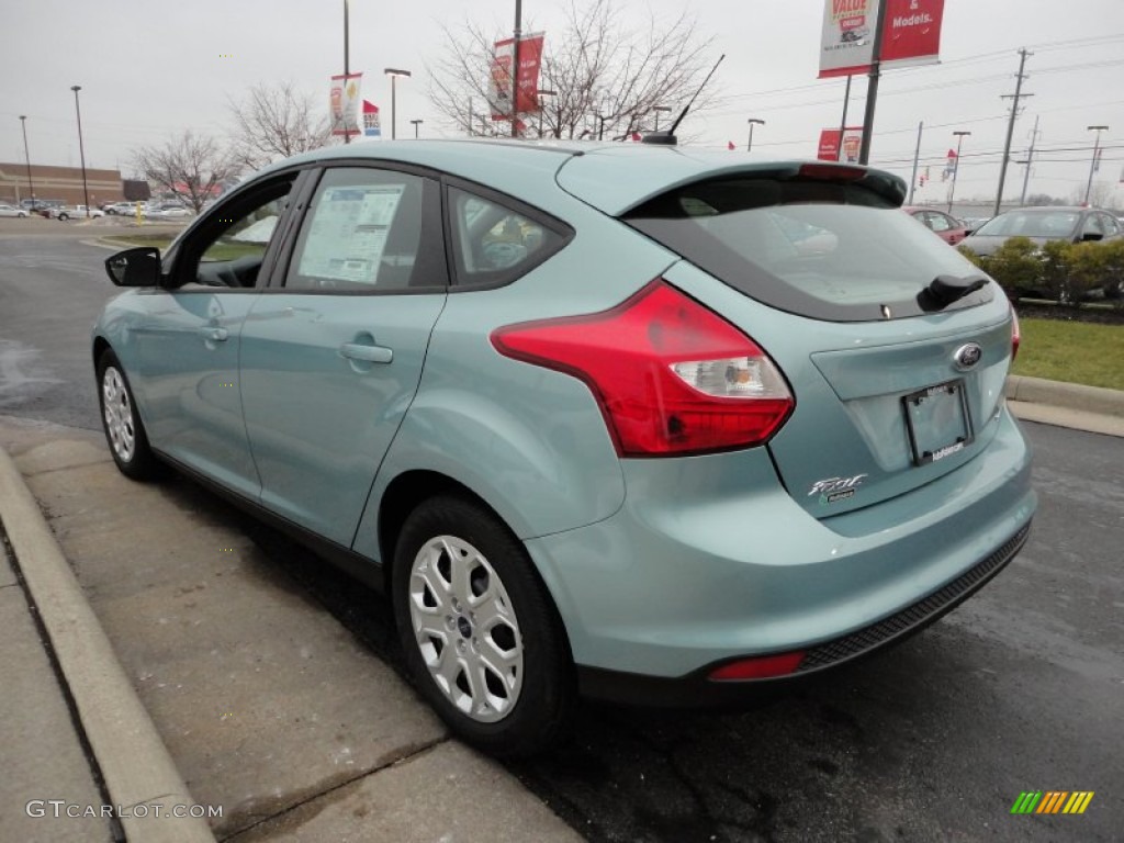 2012 Focus SE 5-Door - Frosted Glass Metallic / Stone photo #3