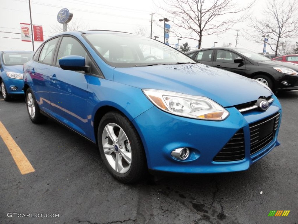 2012 Focus SE Sport Sedan - Blue Candy Metallic / Two-Tone Sport photo #7