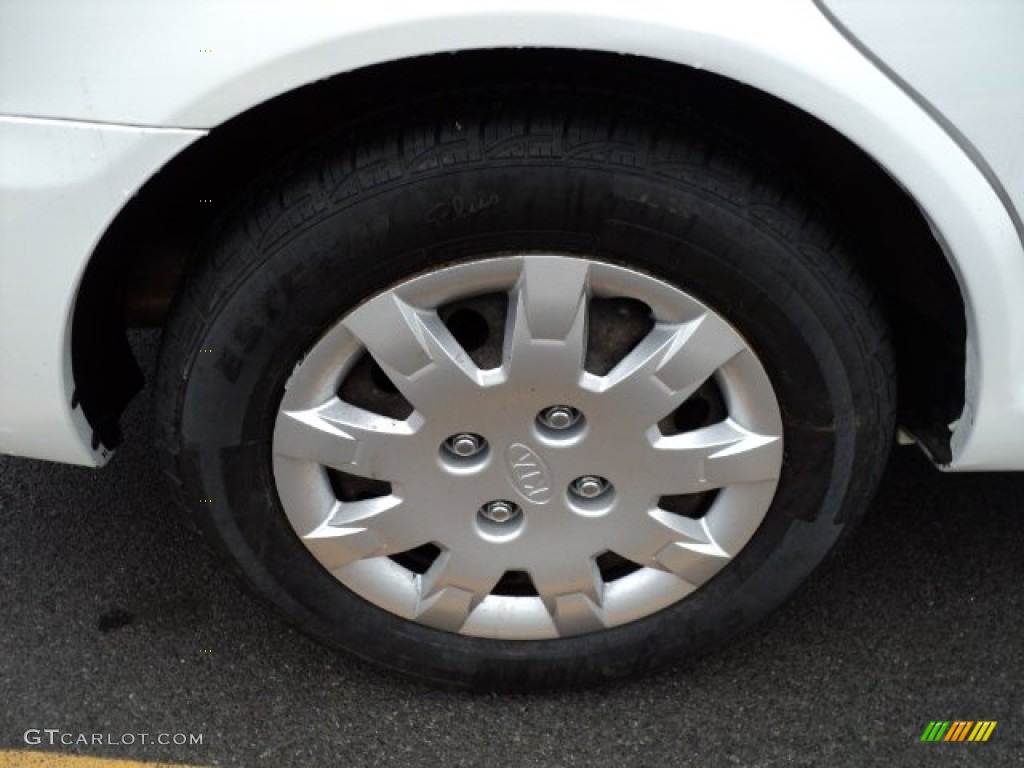 2006 Optima LX - White / Gray photo #16