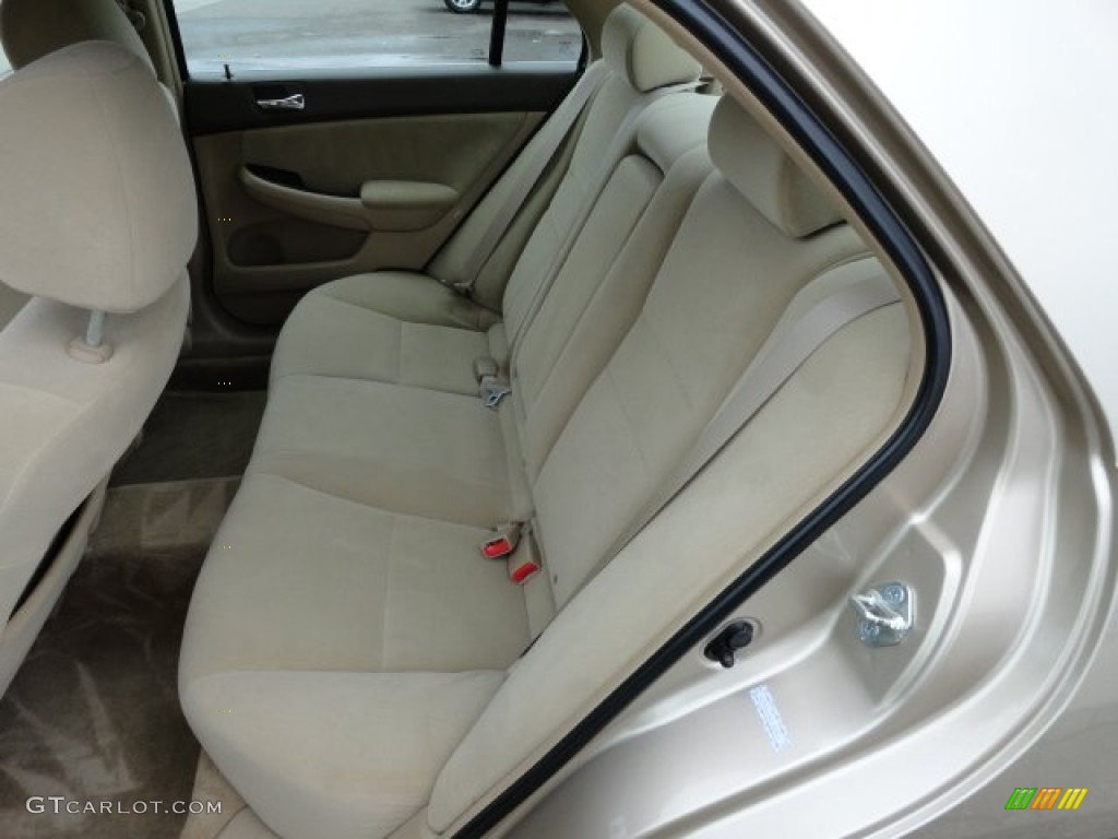 2006 Accord LX Sedan - Desert Mist Metallic / Ivory photo #11