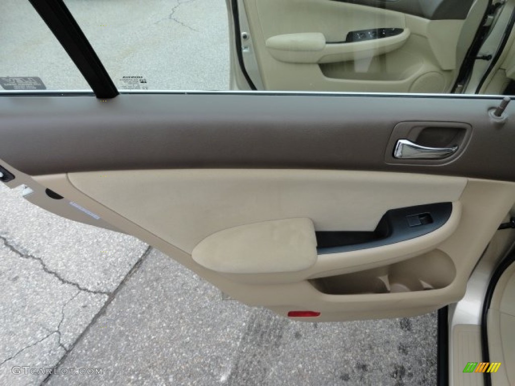 2006 Accord LX Sedan - Desert Mist Metallic / Ivory photo #13