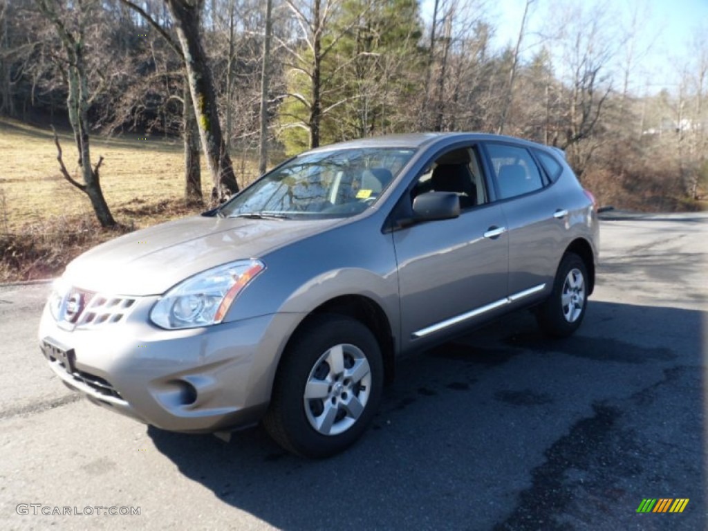 Platinum Graphite Nissan Rogue