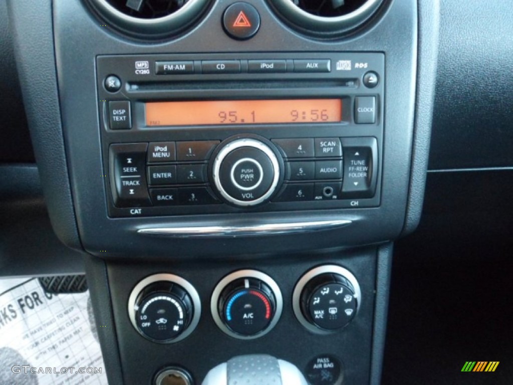 2011 Rogue S AWD - Platinum Graphite / Black photo #14