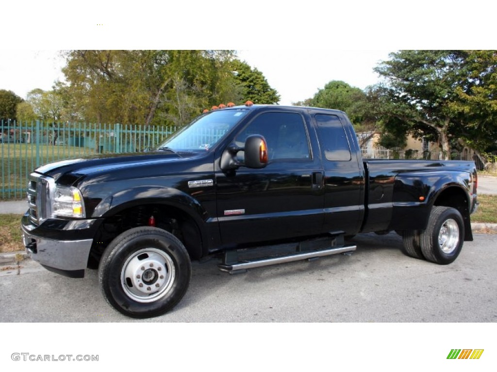 Black 2006 Ford F350 Super Duty Lariat SuperCab 4x4 Dually Exterior Photo #60104895