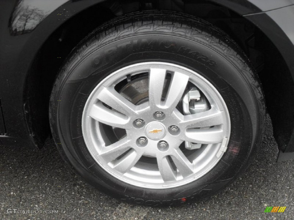 2012 Chevrolet Sonic LT Sedan Wheel Photo #60106320