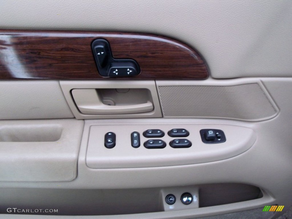 2003 Mercury Grand Marquis GS Controls Photo #60107052